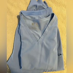 FIGS Cecil Blue jogger scrub set - 3 pocket top XL, jogger bottom 2XL